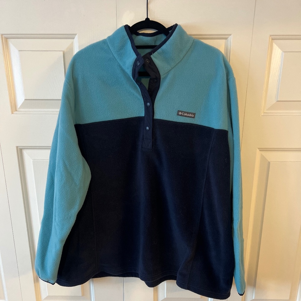 Columbia Sweatshirt
